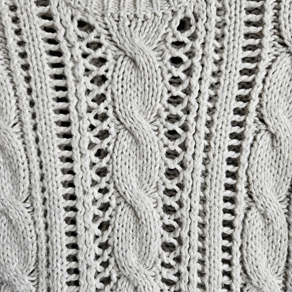 Abercrombie & Fitch Women's Open Cable Knit Greige Sweater Sz Small - Picture 4 of 9